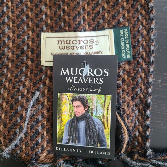 NWT Mucros Weavers 100% Alpaca Scarf Ireland Brown 60" - Picture 2 of 3